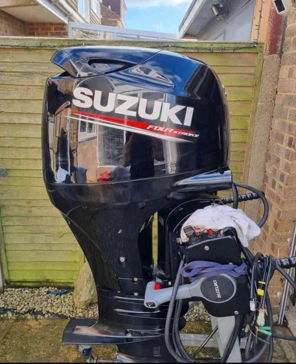 Suzuki 90HP Outboard Motor