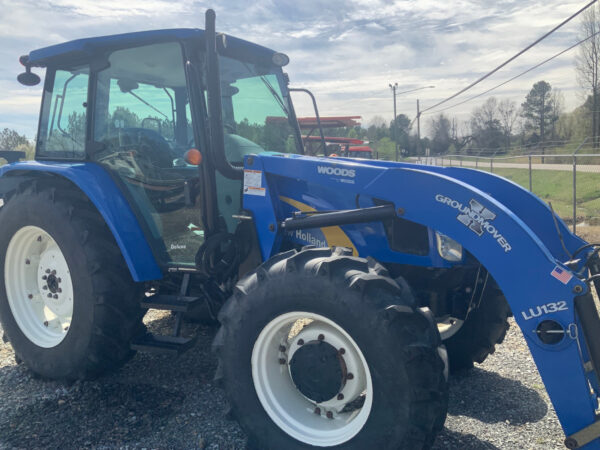 2008 New Holland Tractor