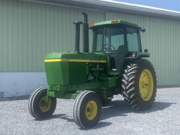 JOHN DEERE 4430 4X2