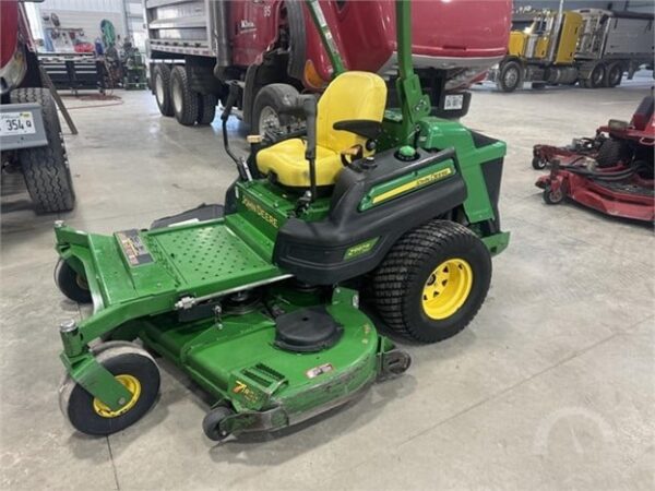 JOHN DEERE Z997R LAWN MOWER